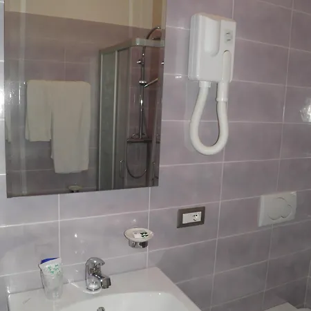 Ramoverde 3* بورجومانارو