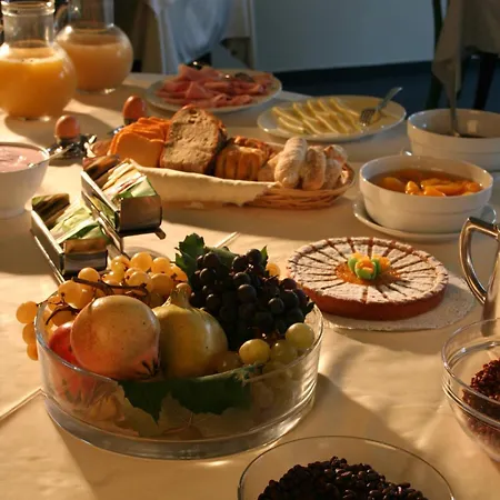 Ramoverde فندق بورجومانارو