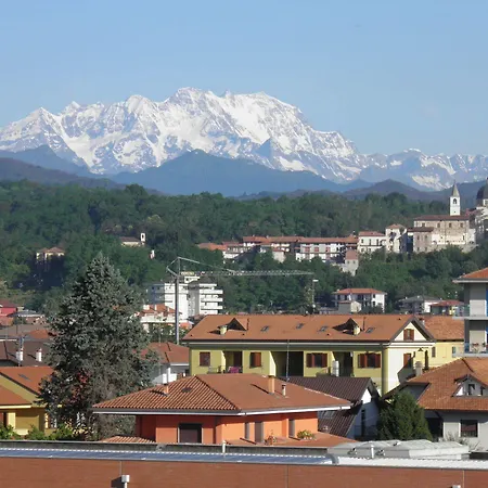 Ramoverde 3* بورجومانارو