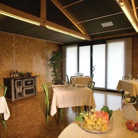 Ramoverde فندق بورجومانارو